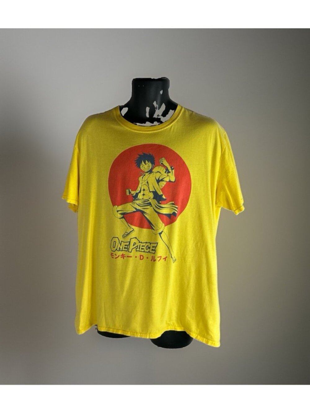 One piece brand yellow animie short sleeve Graphic t-shirt men's size XL